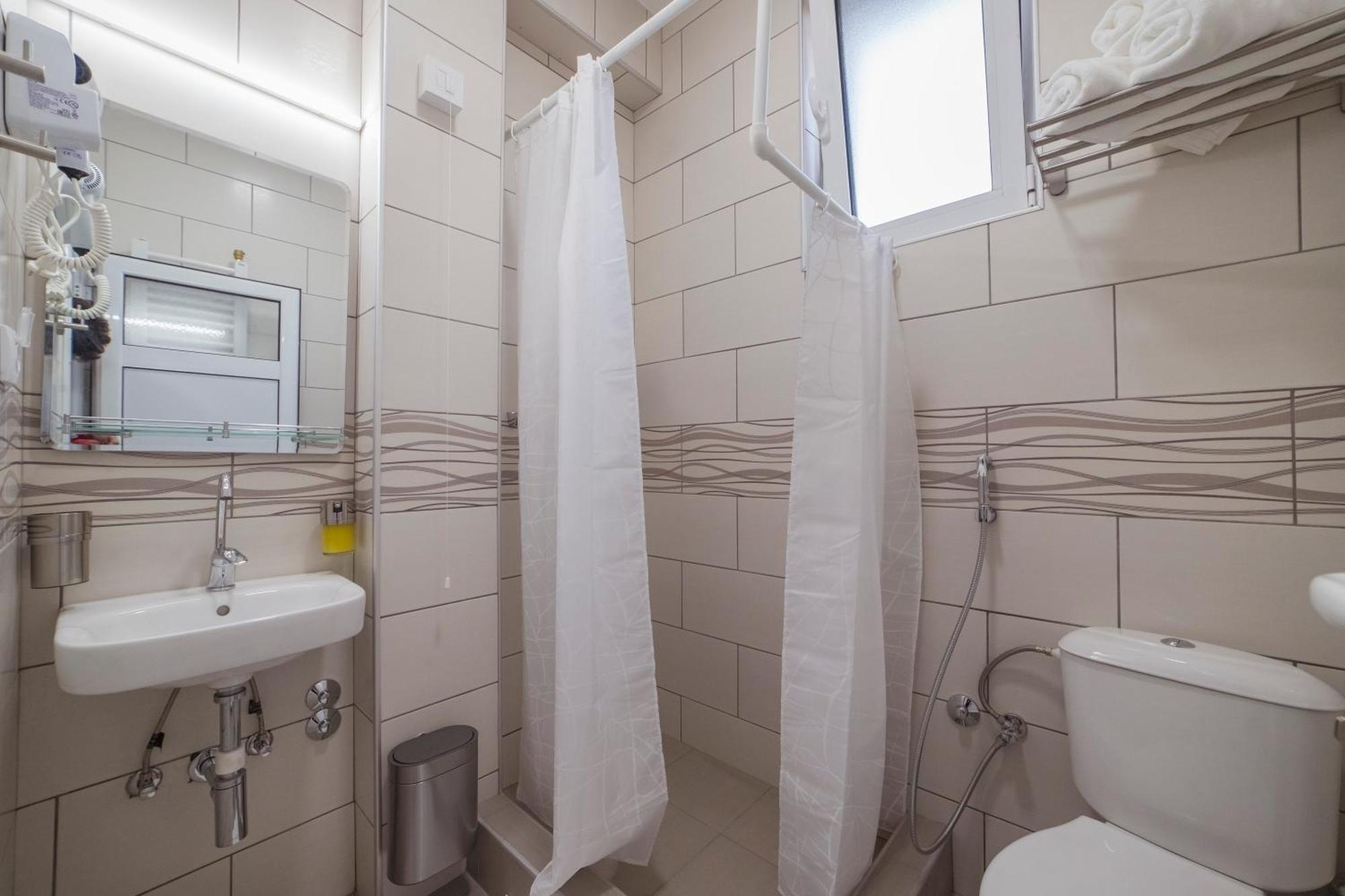 As Apartmani Пірот Екстер'єр фото