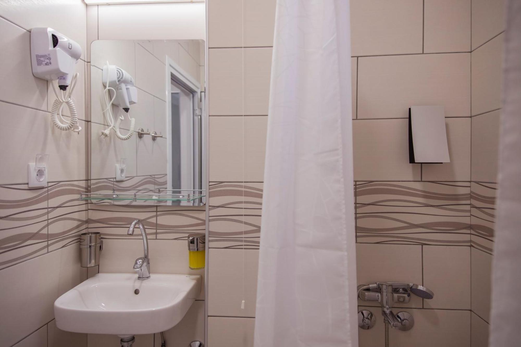 As Apartmani Пірот Екстер'єр фото